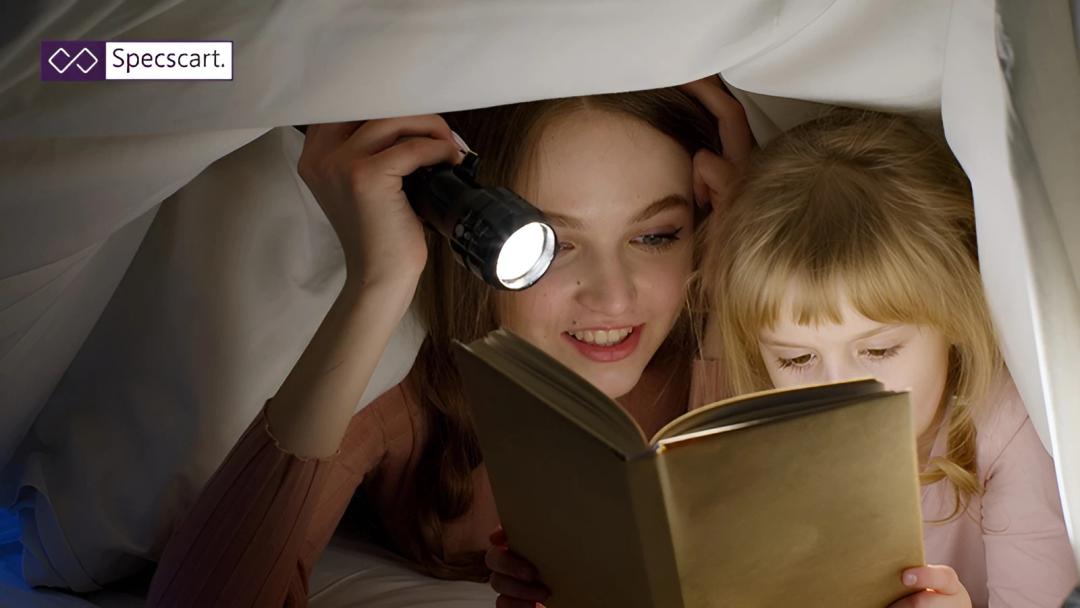 reading-in-the-dark-bad-for-eyesight
