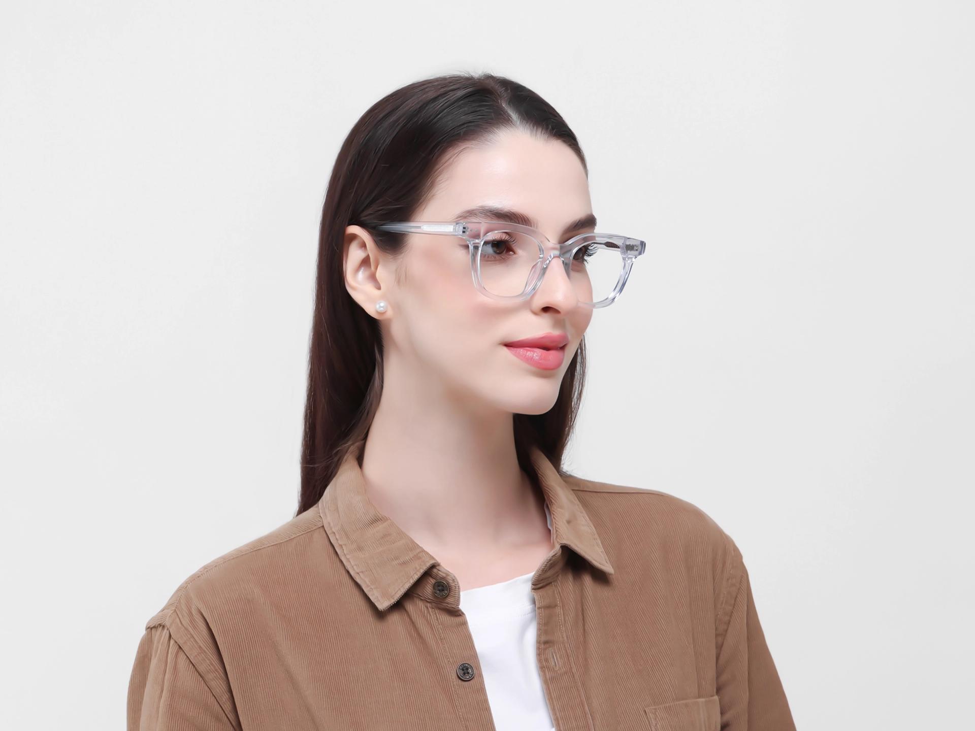 TL1323F/4 - Clear Frame Magic