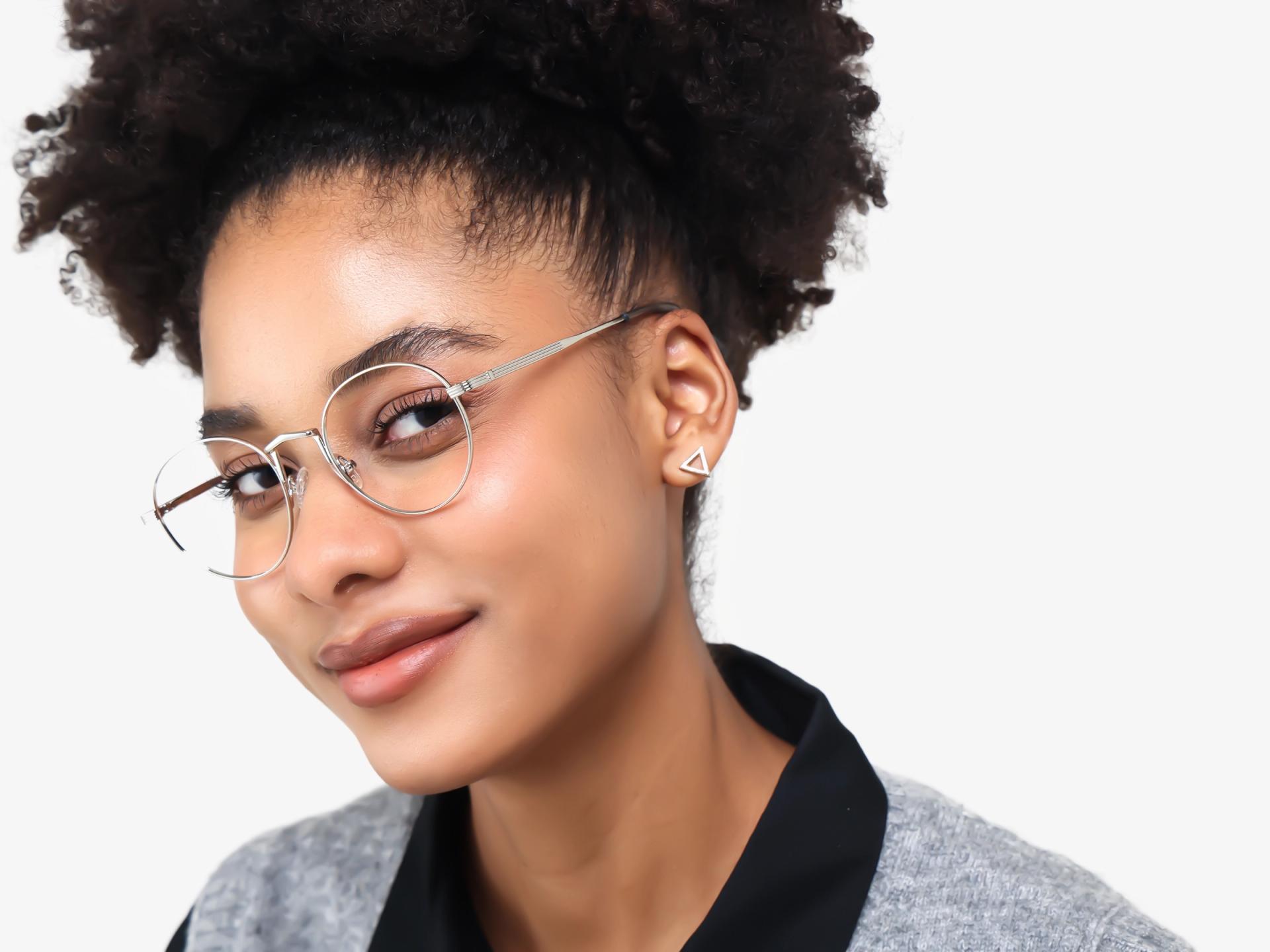 Silver Round Full Rim Keyhole Bridge Glasses-1