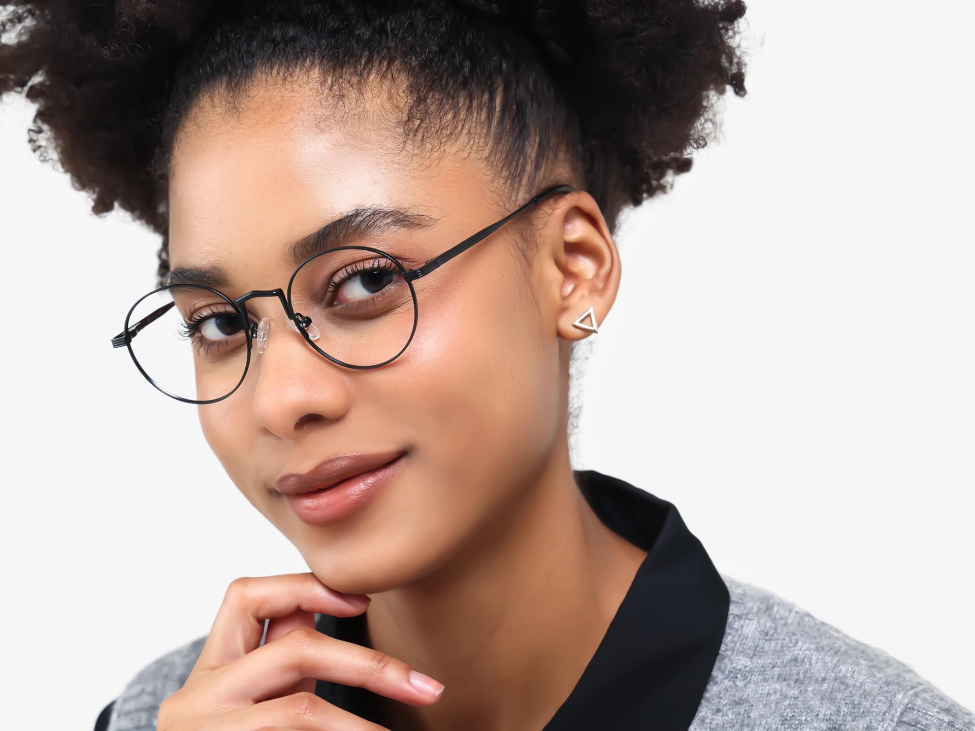 Black Round Glasses With Nose Pad-1