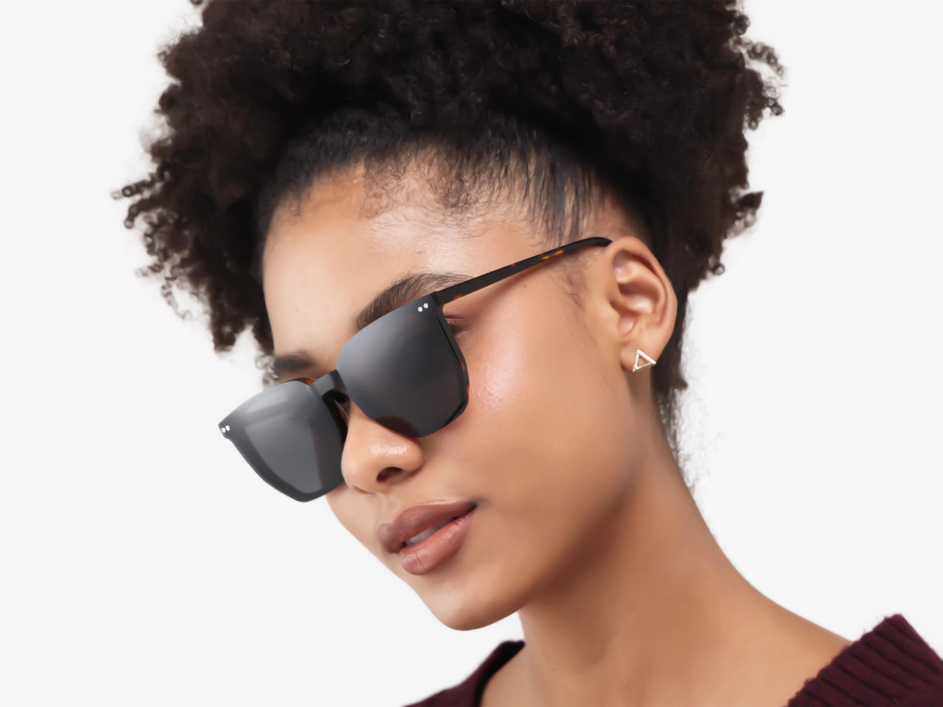 Tortoise Clip-On Glasses with Green & Yellow Lenses