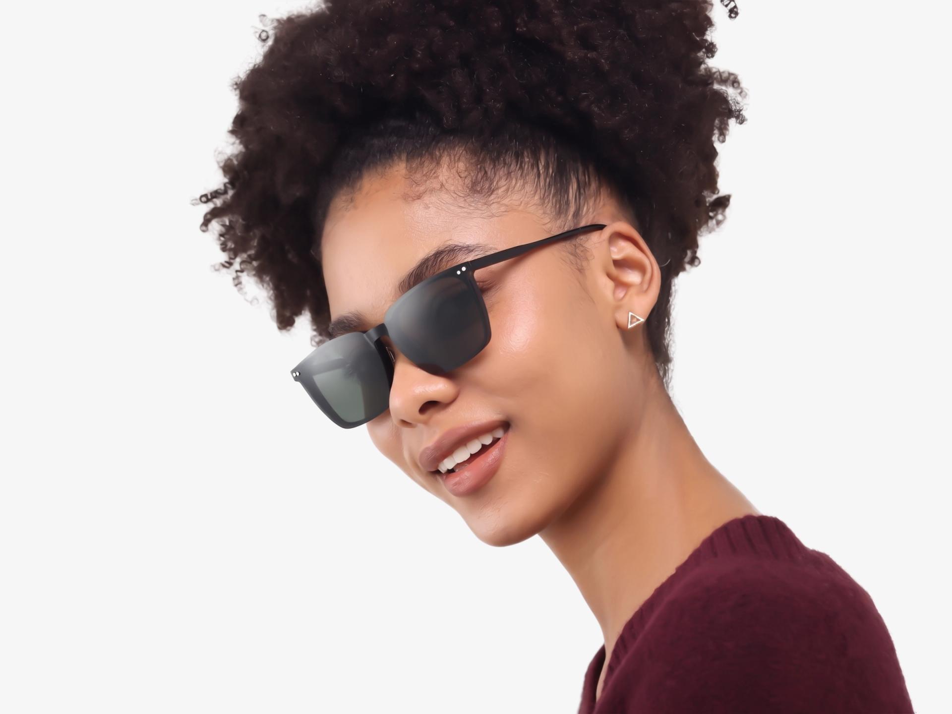 Black Square Frame With Yellow & Grey Clip-On