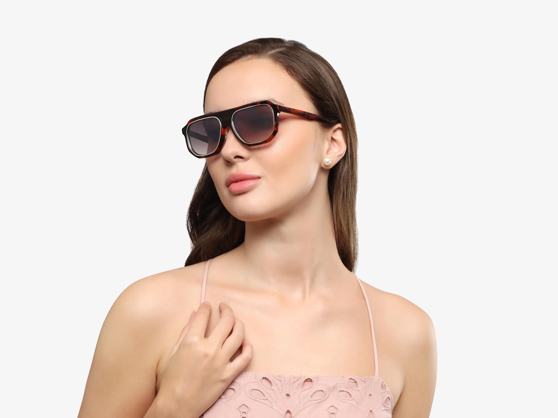 Tortoise Vintage Frame With Brown Tint Glasses