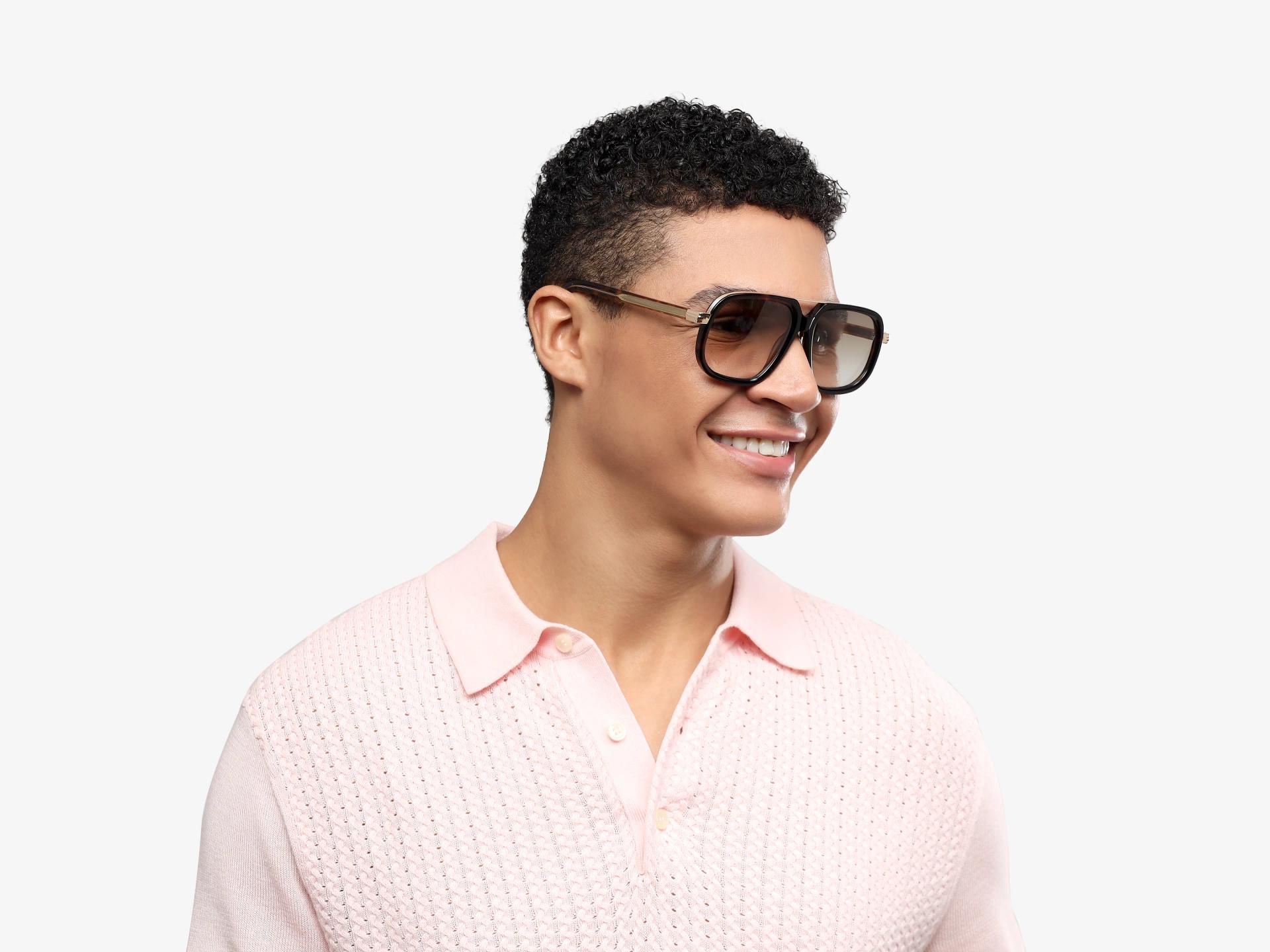 Tortoise Oversized Frame With Yellow Gradient Tint