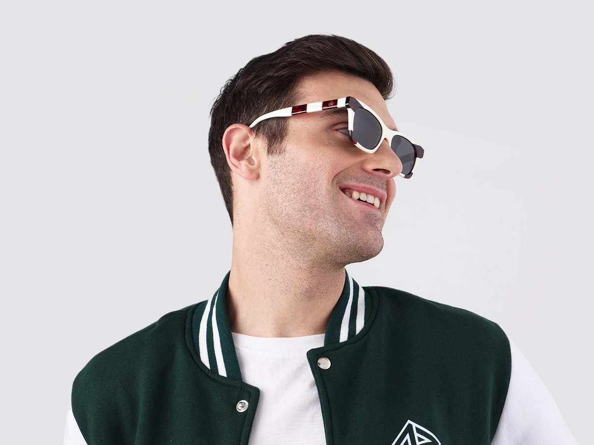 White & Tortoise Square Cat-Eye Sunglasses 43