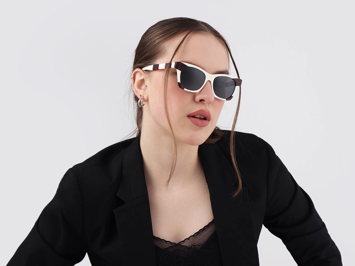 White & Tortoise Square Cat-Eye Sunglasses 52