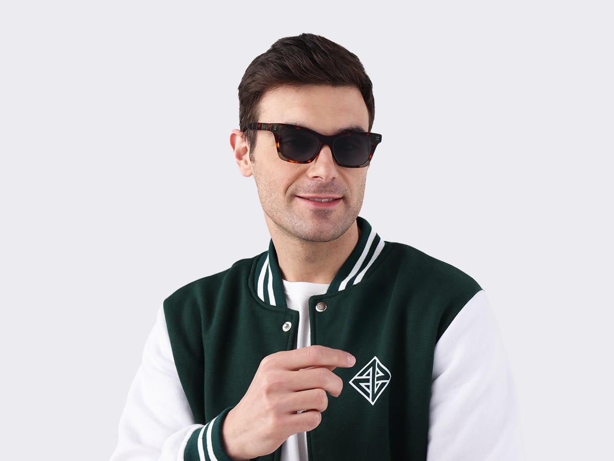 Crystal Tortoise & Green Square Cat-Eye Sunglasses 41