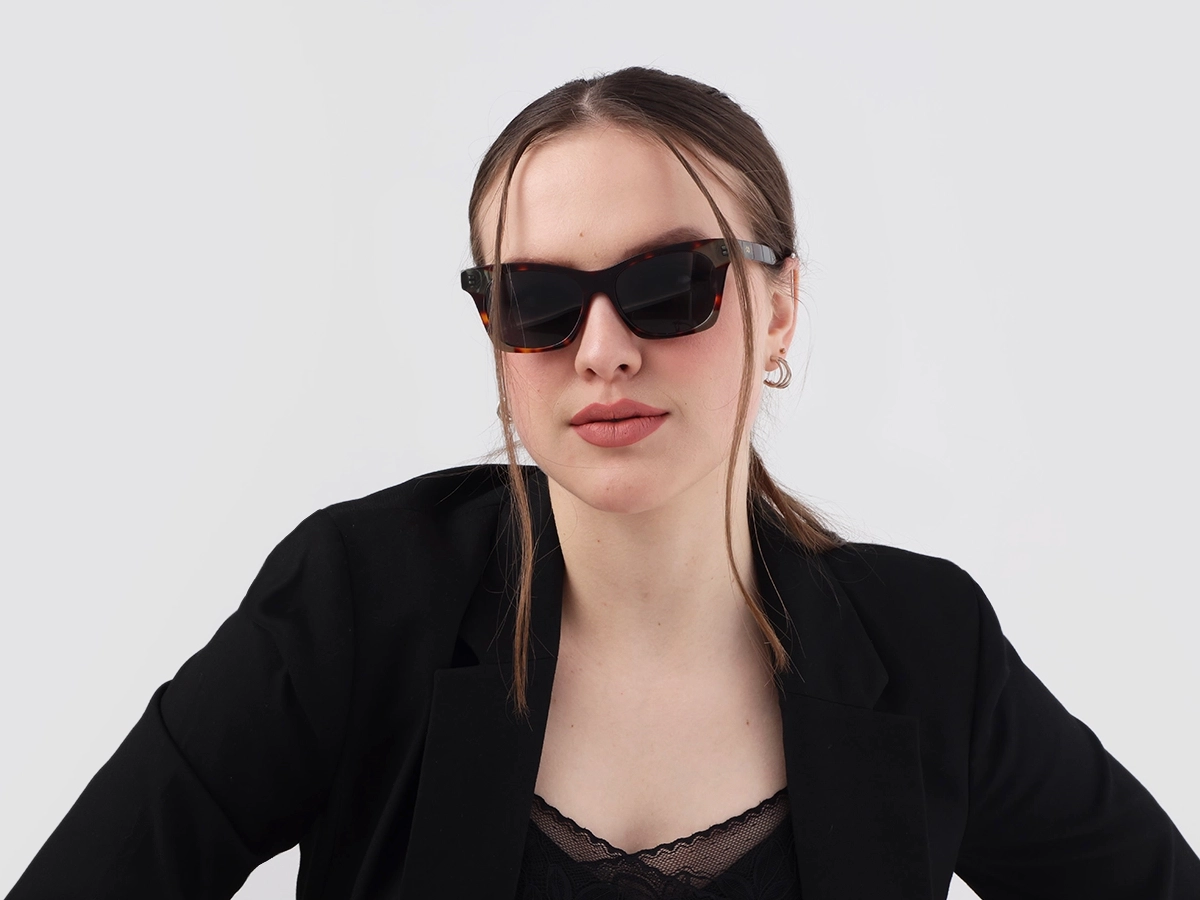 Crystal Tortoise & Green Square Cat-Eye Sunglasses52