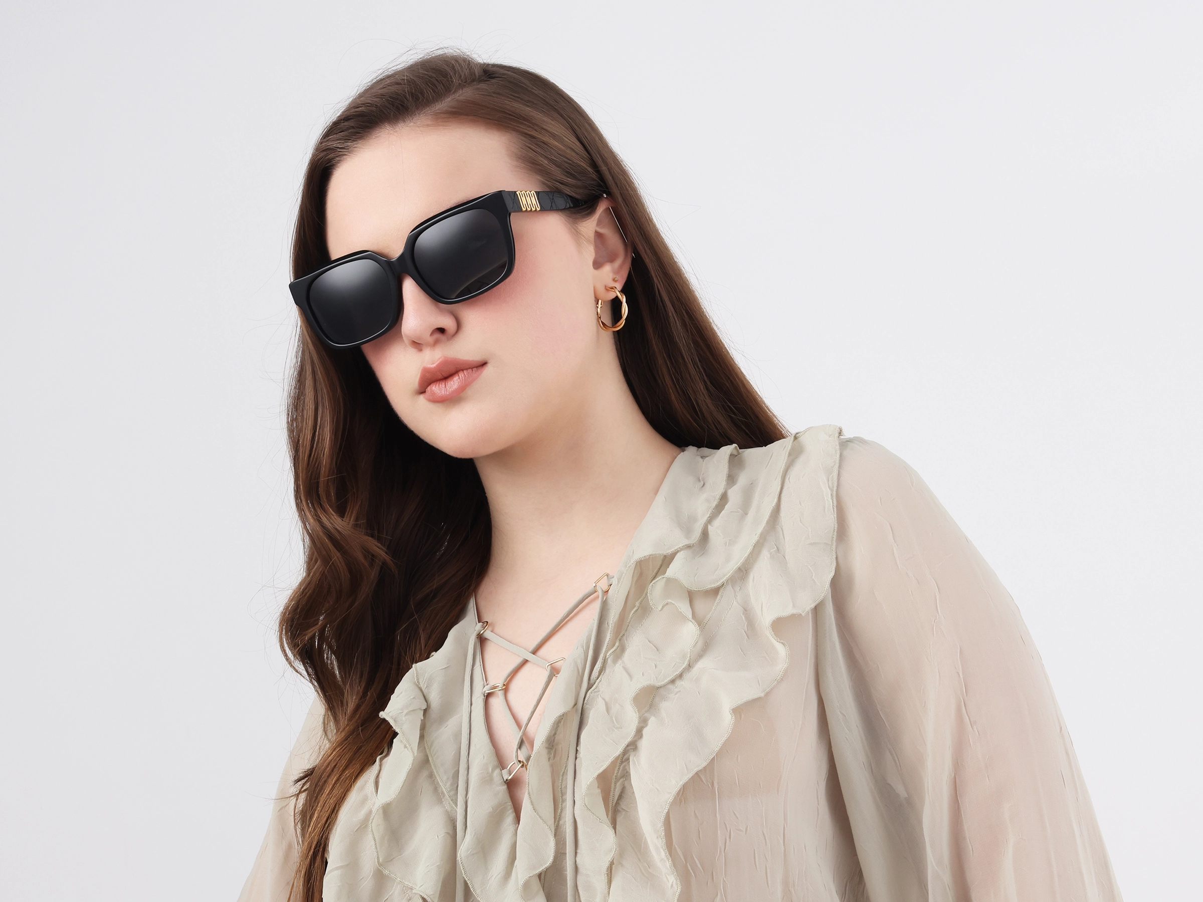 Square Full Rim Dark Grey Tinted Sunglasses