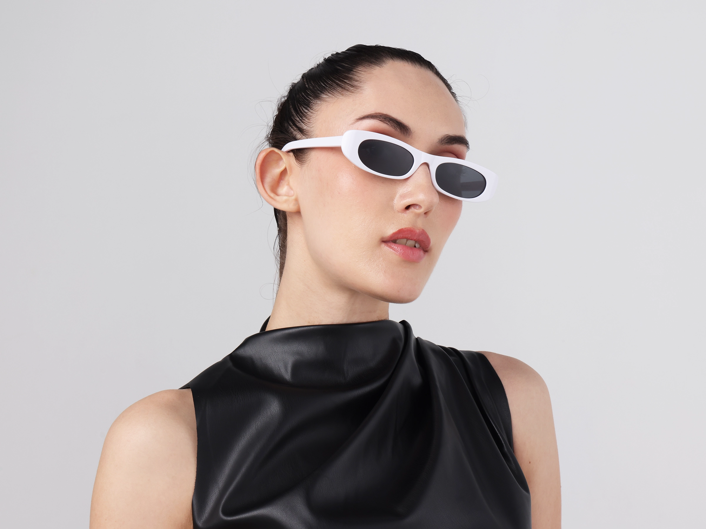 White Full Rim Rectangle Sunglasses11