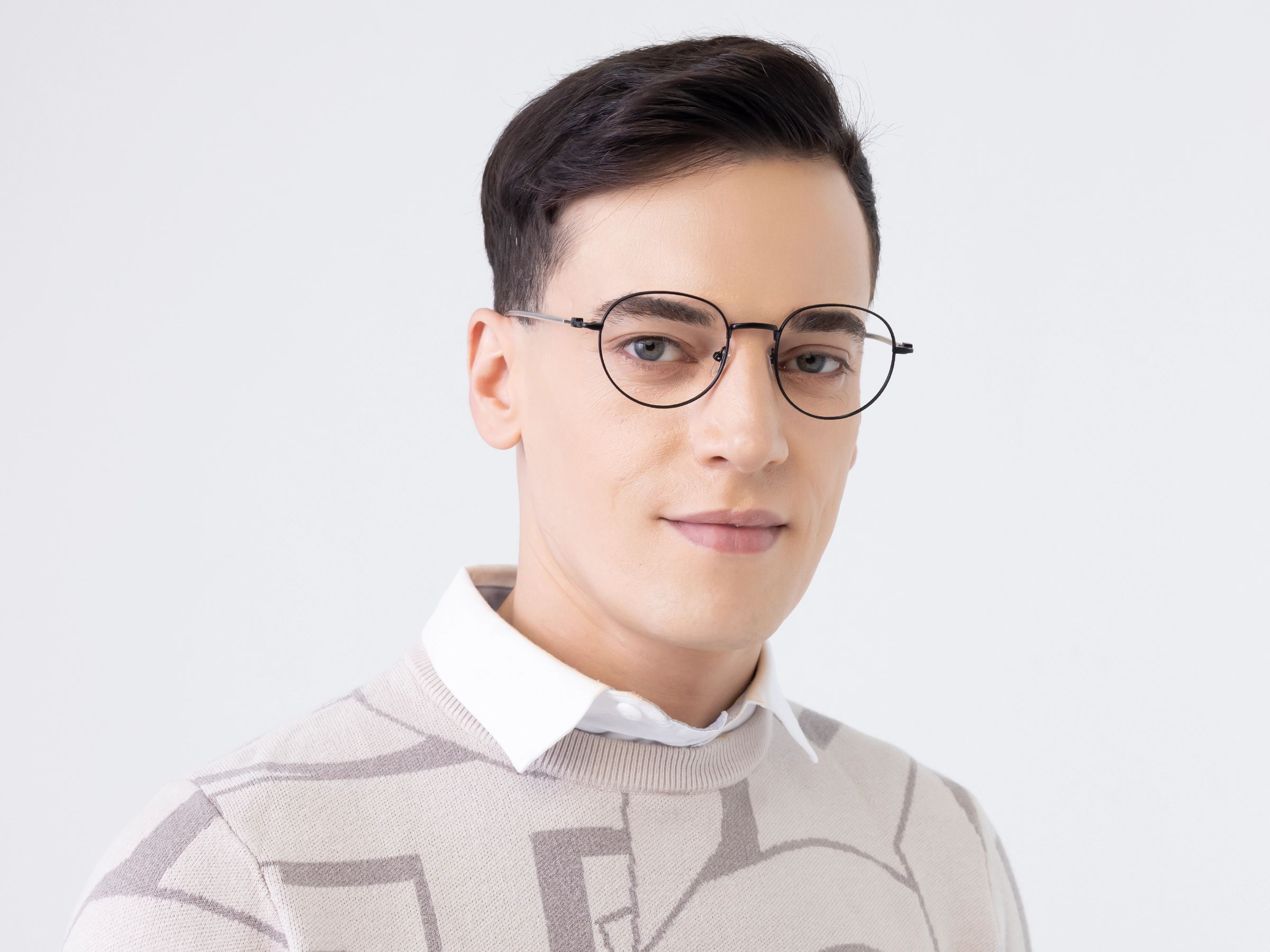 Matte Black Oval Titanium Glasses-2