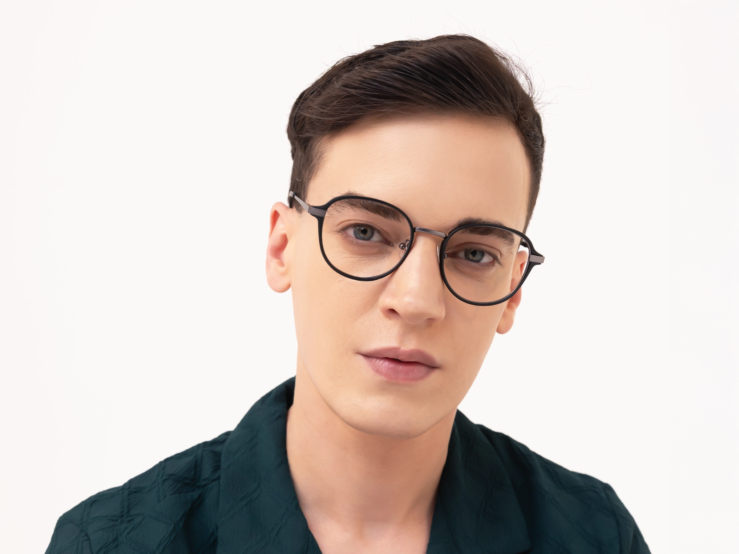 Matte Black & Gunmetal Round Glasses