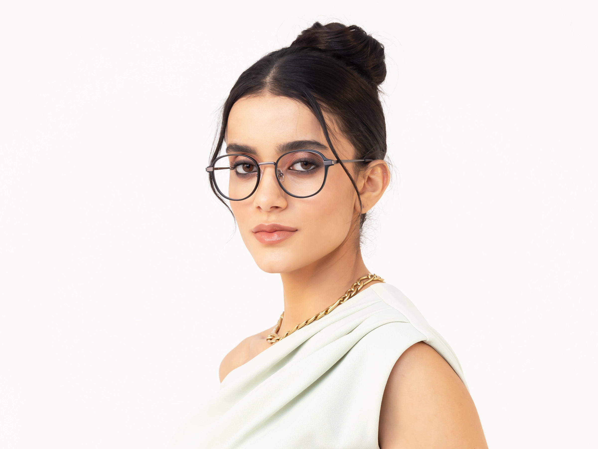 Matte Black & Gunmetal Round Glasses