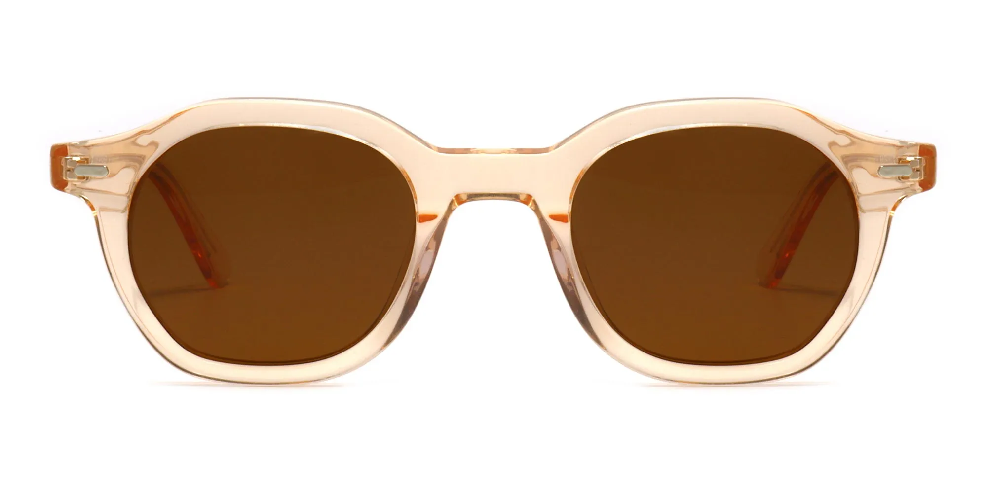 LS60009F/4 - Honey Havana by the fireplace