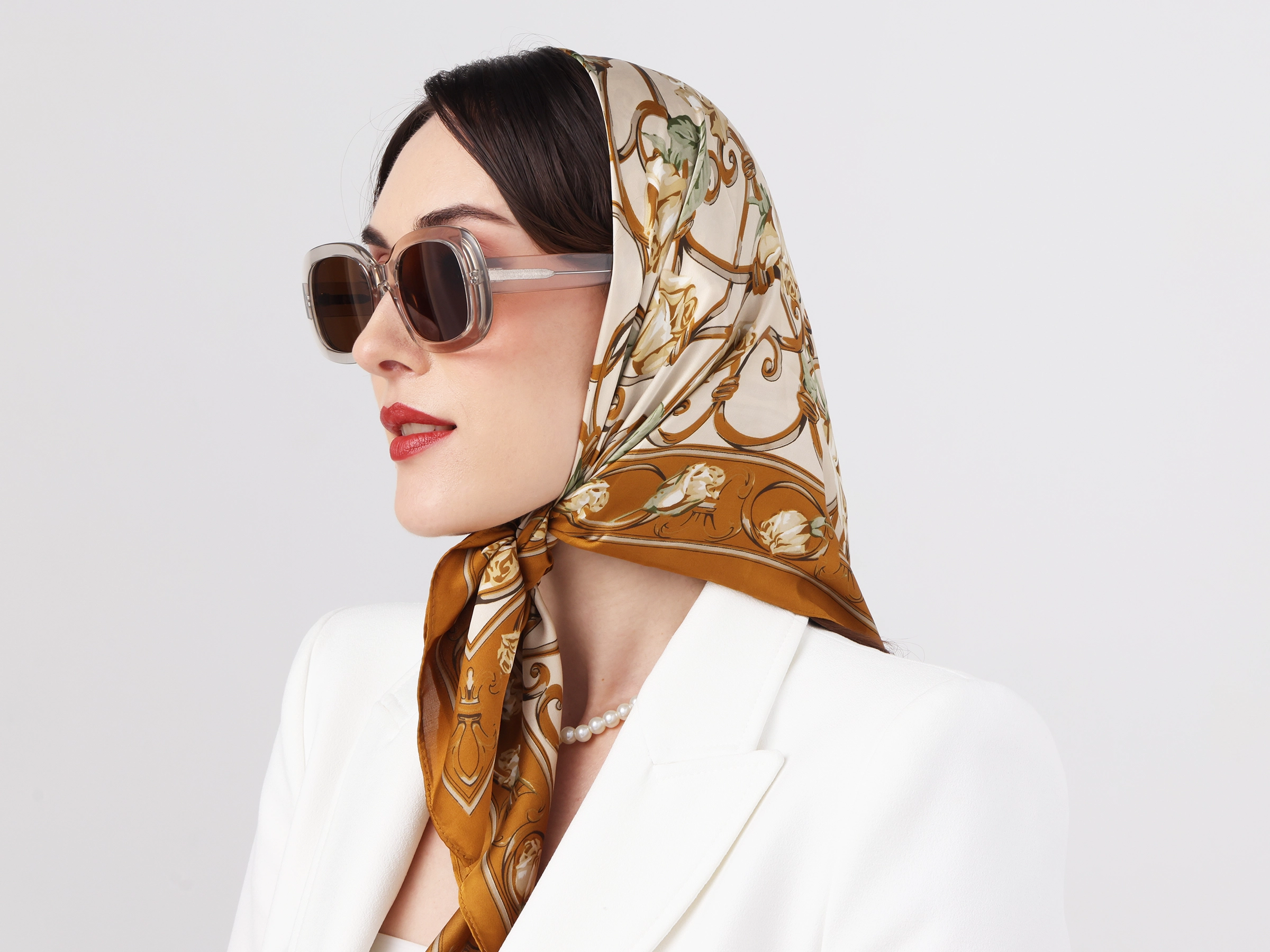 Crsytal Beige Frame With Polarised Dark Brown Tint