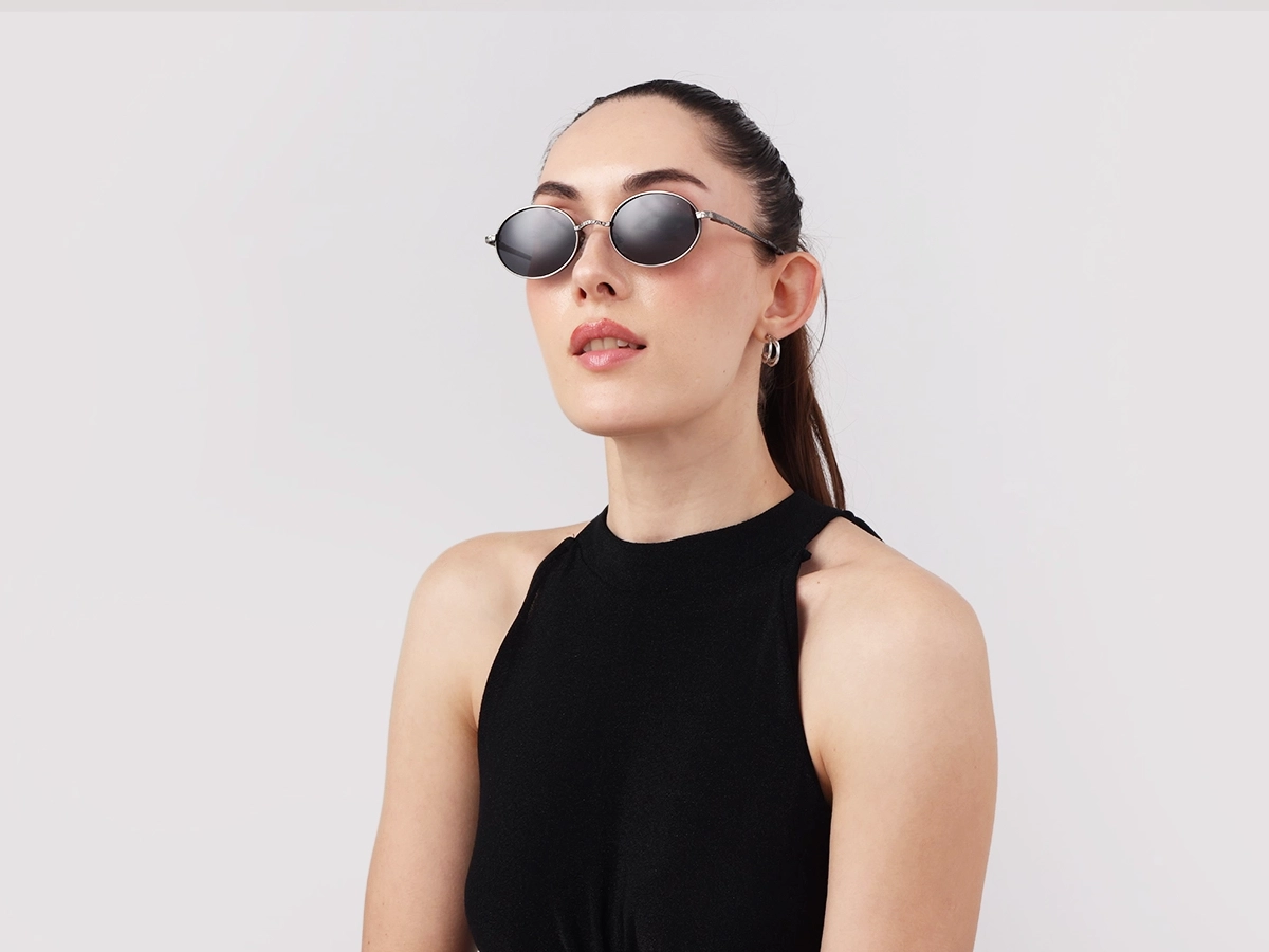 Matte Platinum Silver Oval Full-Rim Sunglasses 52