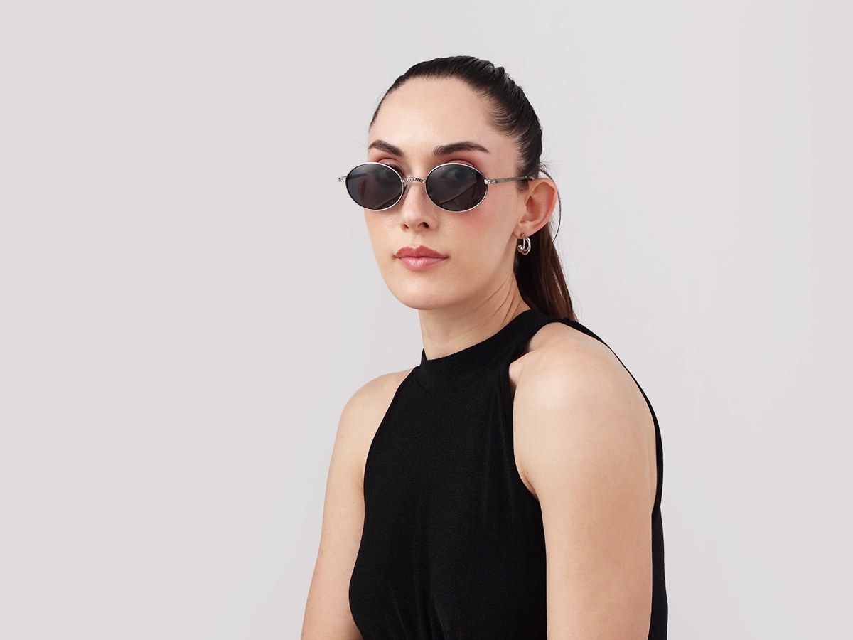 Matte Platinum Silver Oval Full-Rim Sunglasses 52