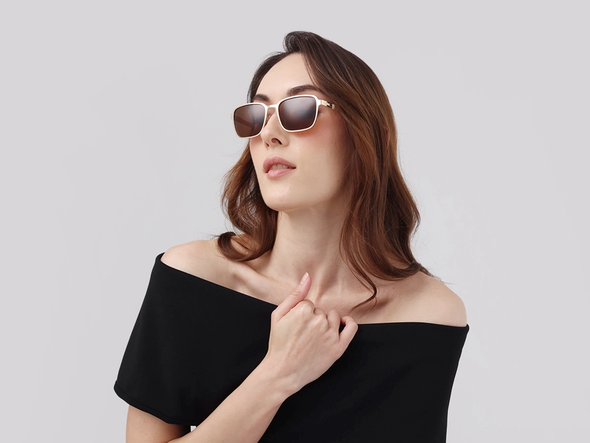 Matte Champagne Gold Square Full-Rim Sunglasses 52