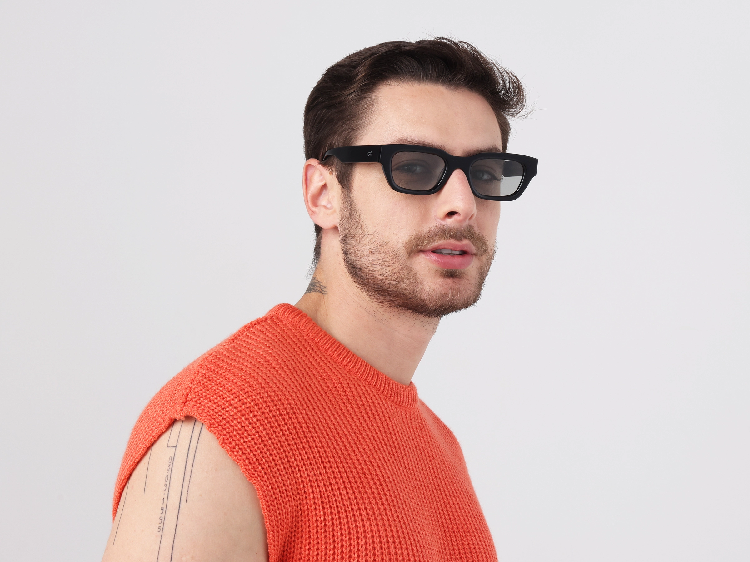 Black Acetate Full-Rim Sunglasses For Men & Women-3