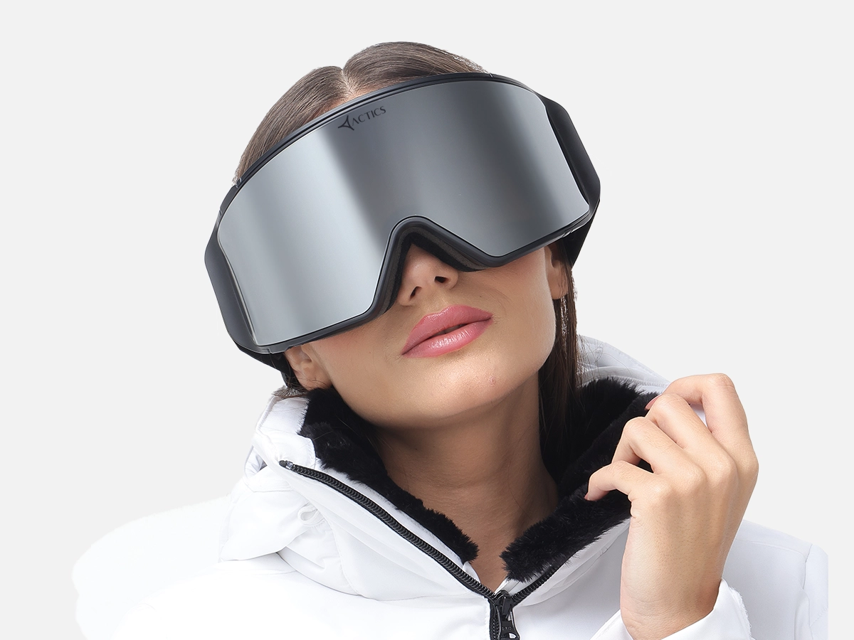 Black Ski Goggles for Pro Skiers - 52