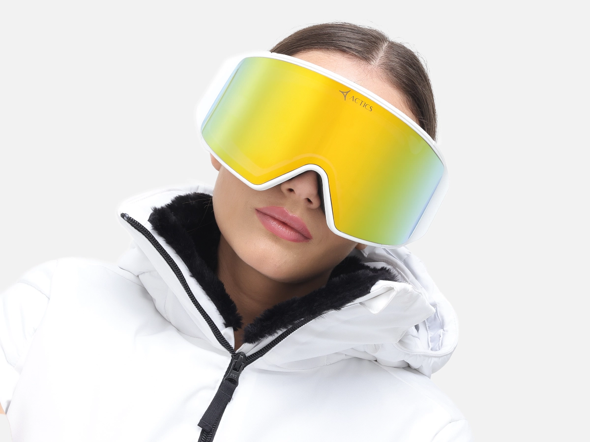White Ski Goggles for Pro Skiers - 52