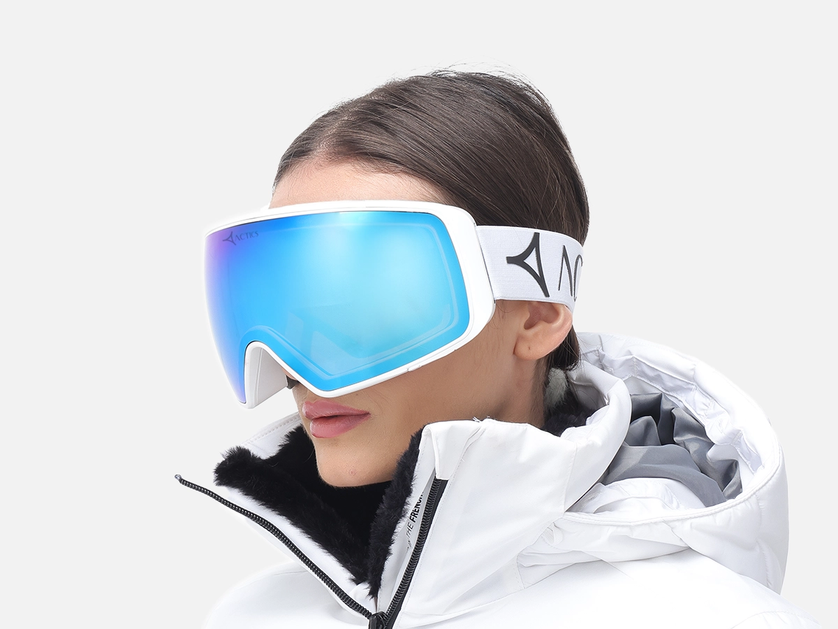 White Ski Goggles for Pro Skiers - 54