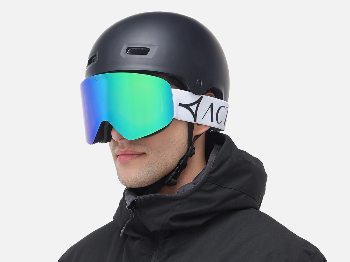 Black FALCON Ski Goggles - 42