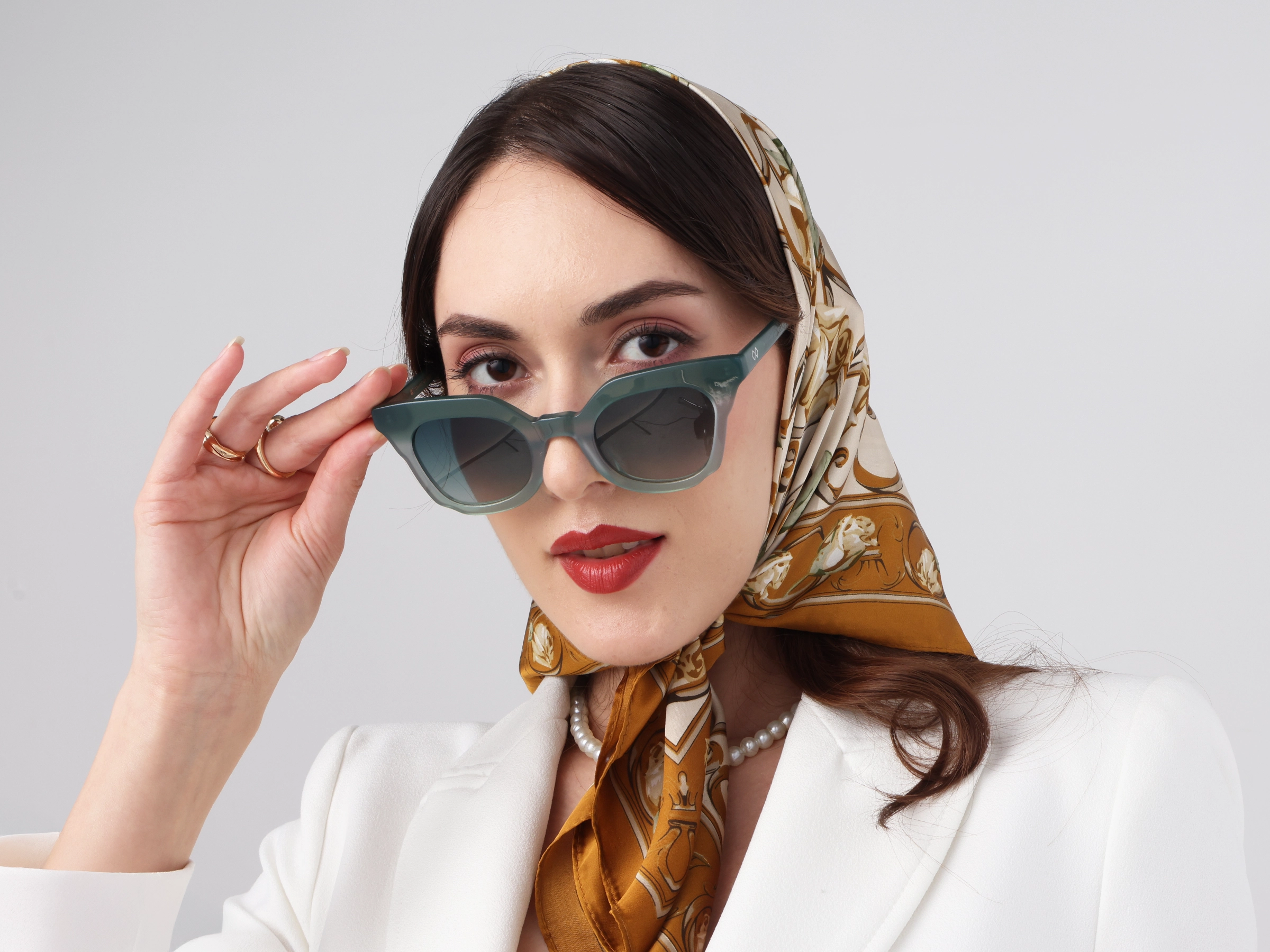 Cat-Eye Frame With Green Gradient Tint-11