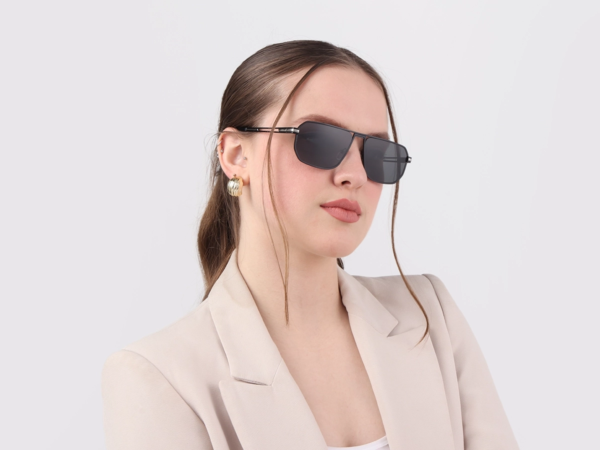 Stylish Black Metal Pilot Sunglasses-53