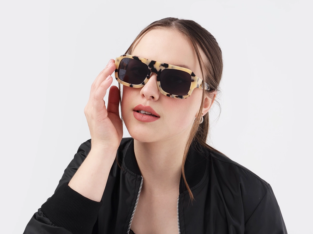 Beige Tortoise Flat Top Pilot Sunglasses 51