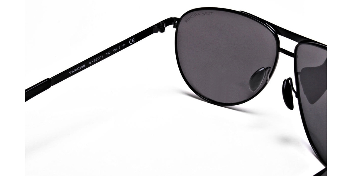 Luxurious Pilot Sunglasses in Black - ˋ