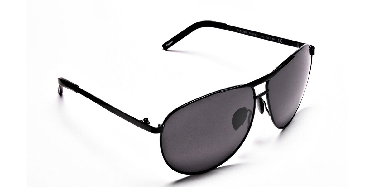 Luxurious Pilot Sunglasses in Black - 1