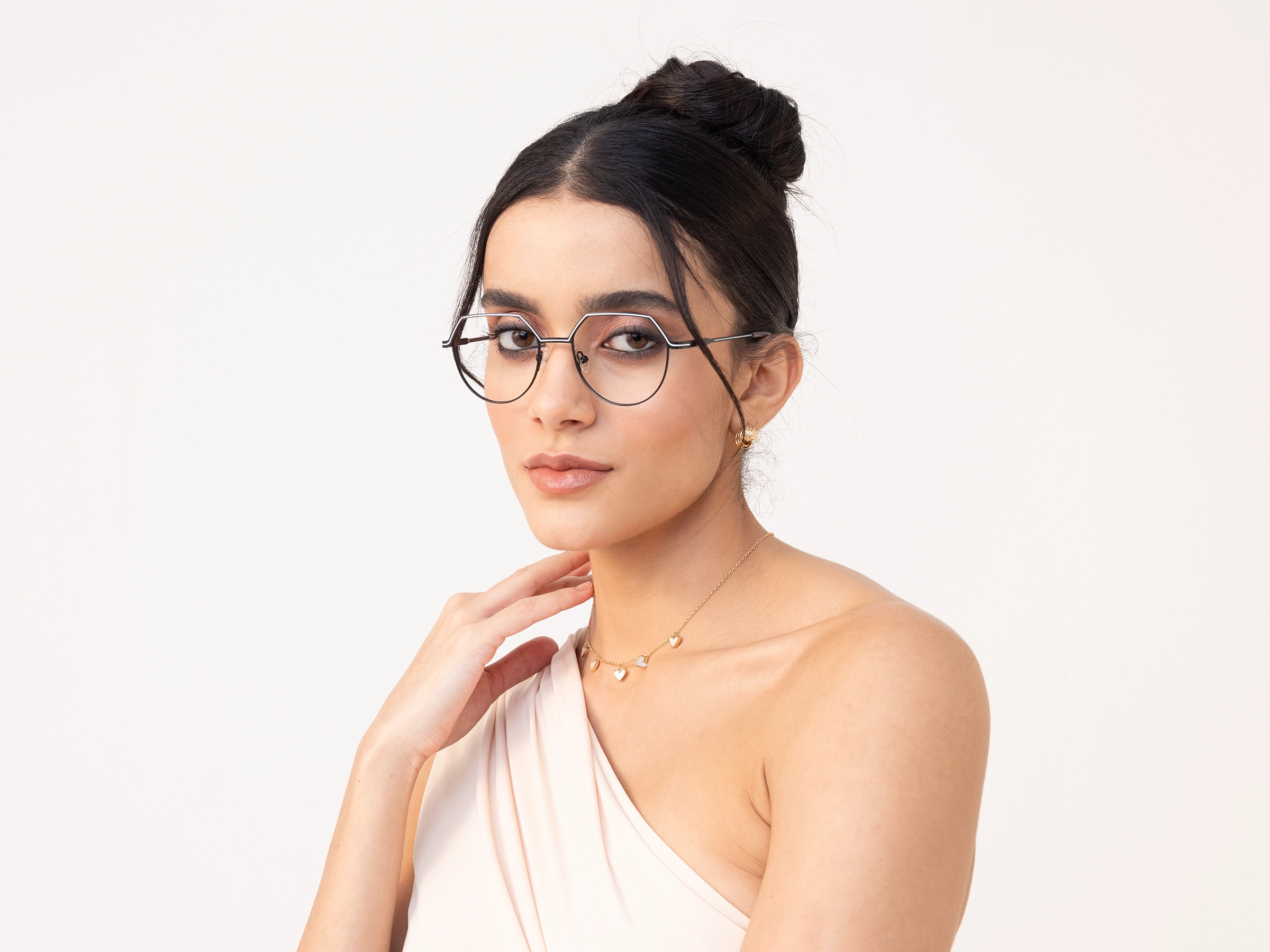 Matte Black Geometric Round Glasses-13