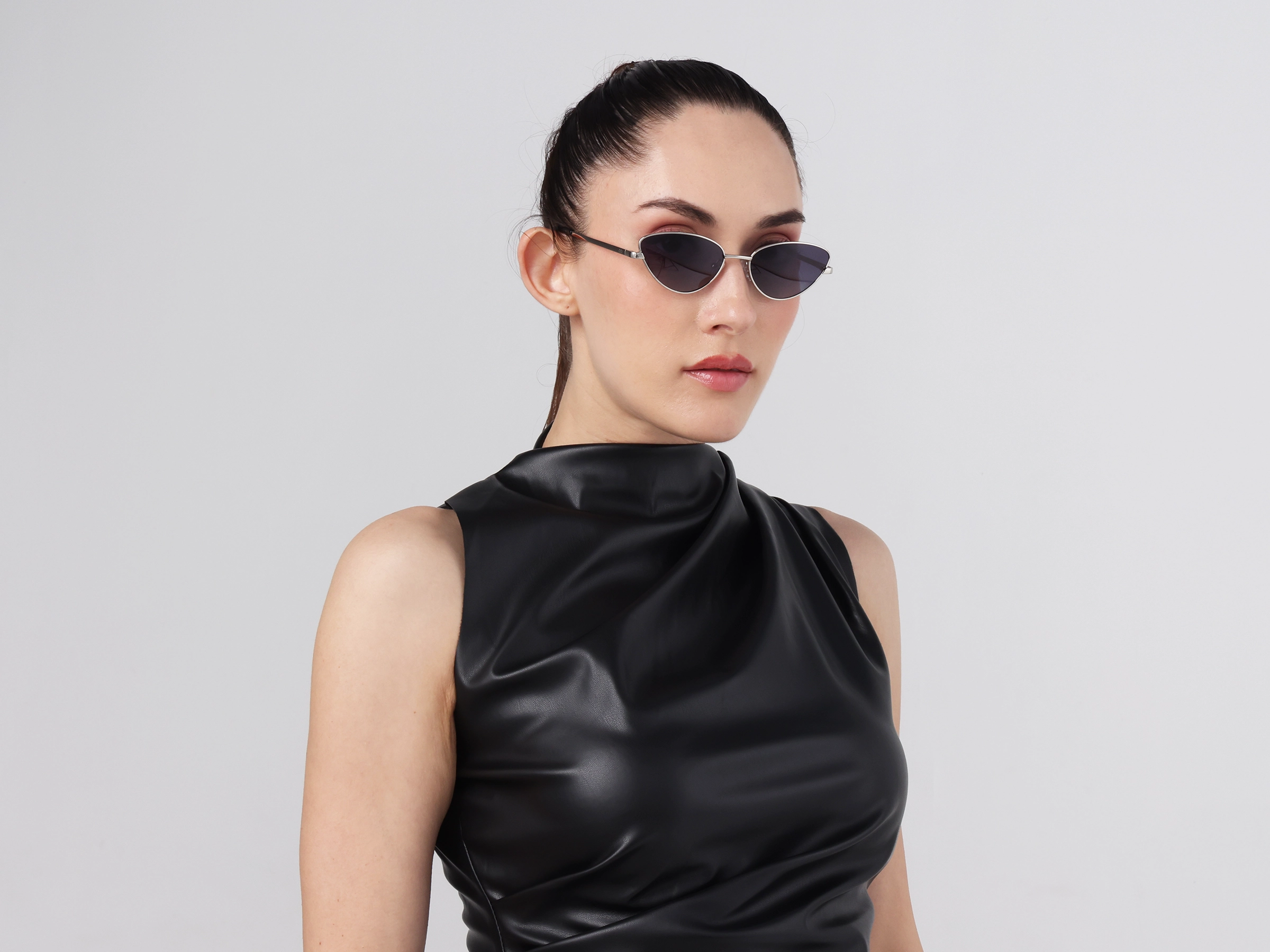 Silver Metal Full-Rim Cat-Eye Sunglasses 11