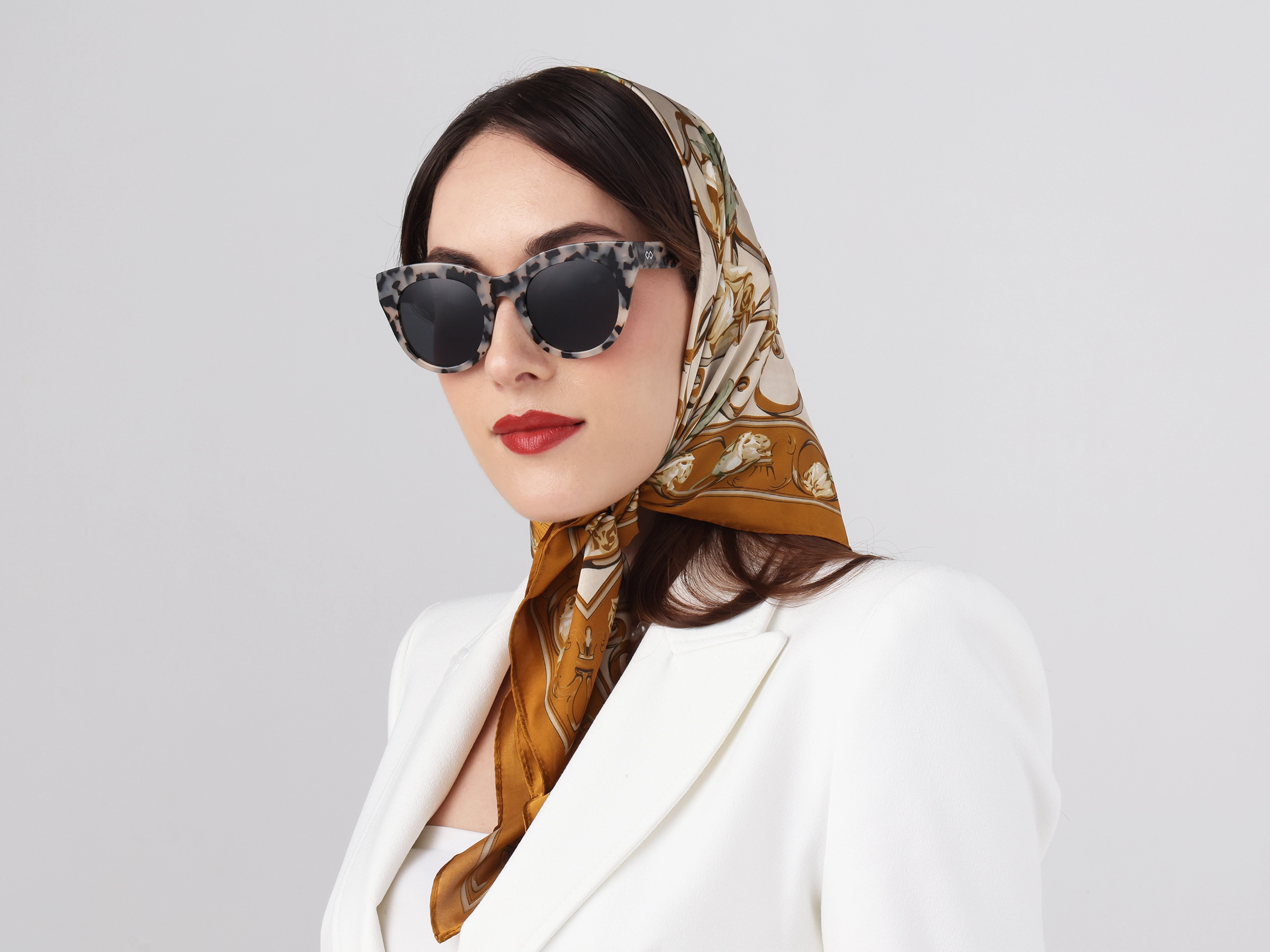 Beige Tortoise Cat-Eye Frame Sunglasses -11