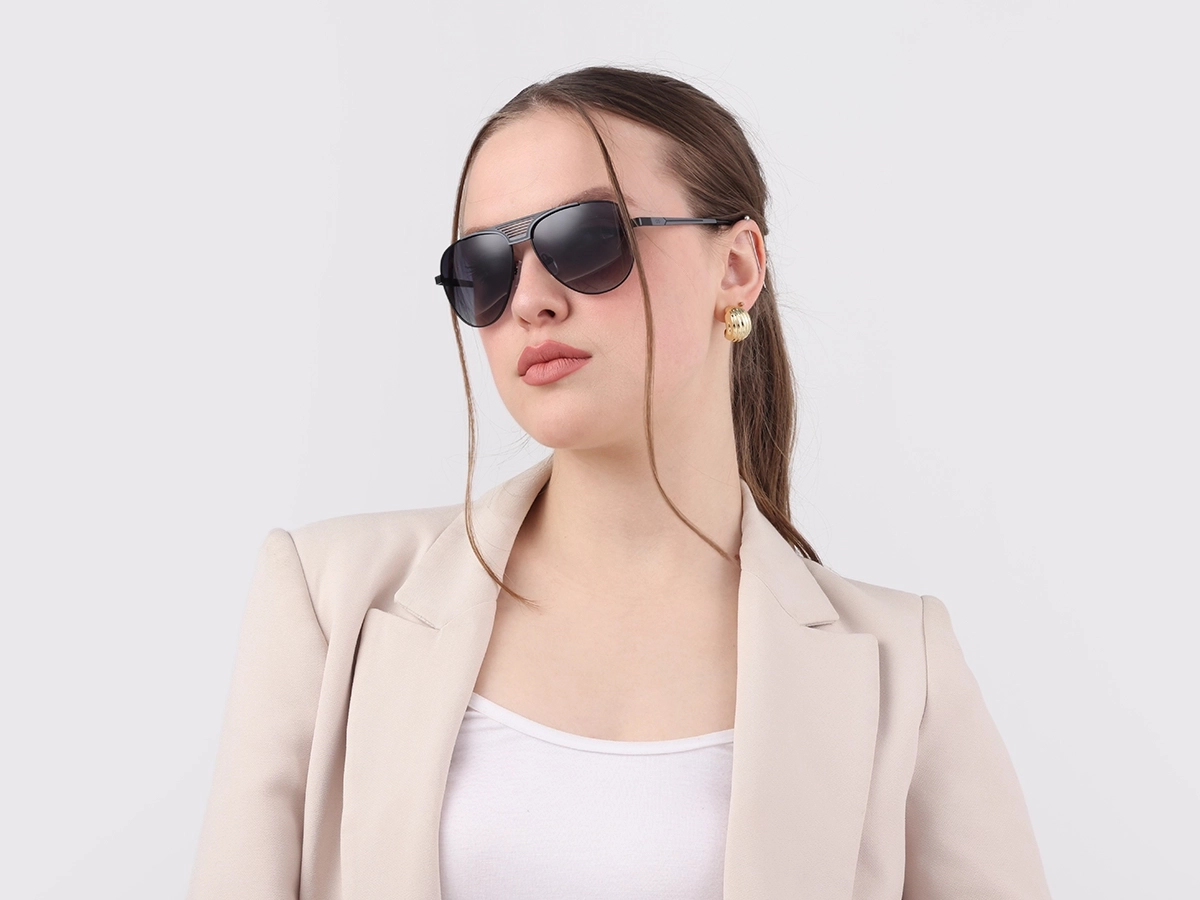 Black Metal Pilot Sunglasses With Nose Pad 52