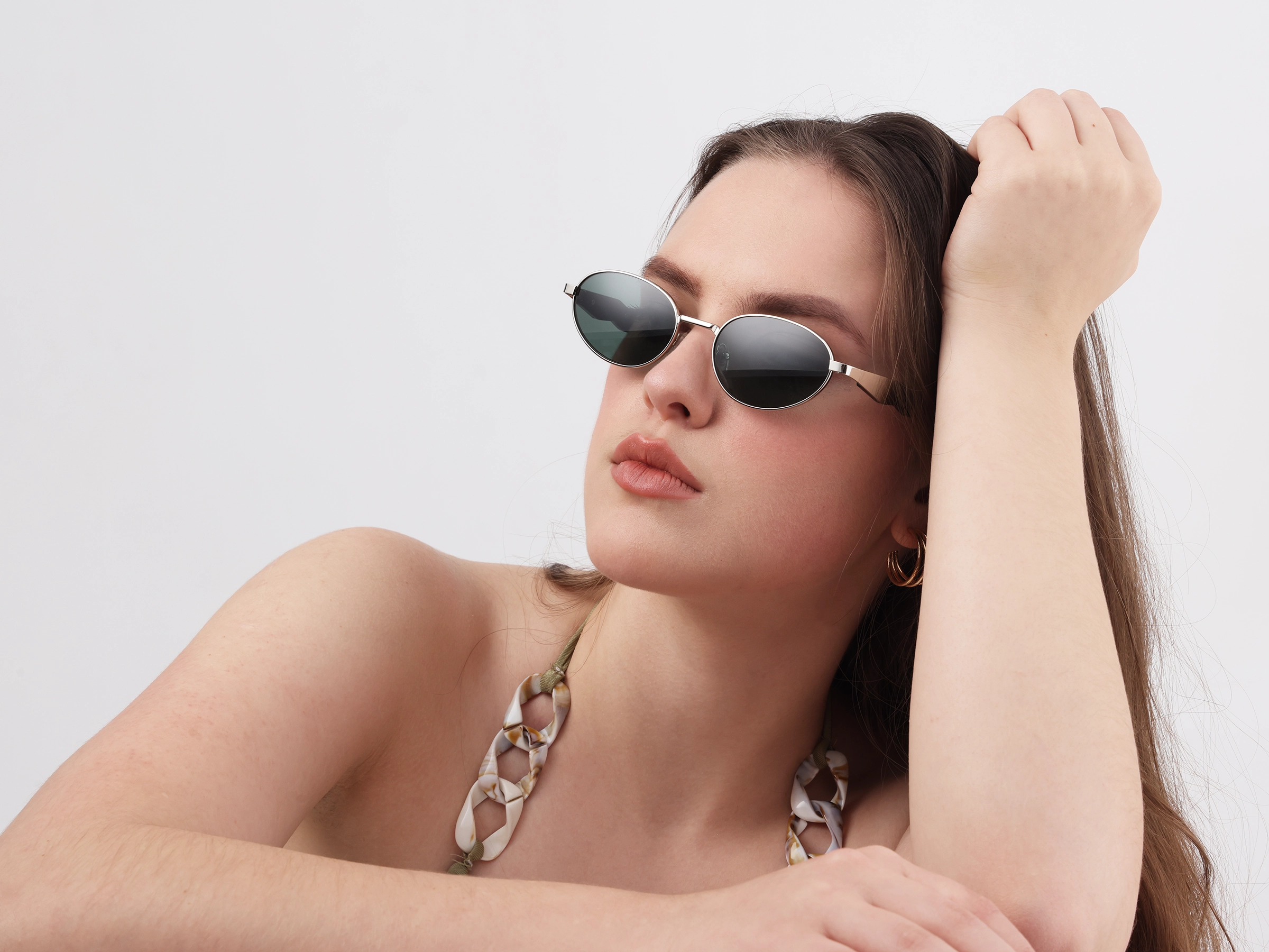 Oval keyhole Sunglasses With Green Tint