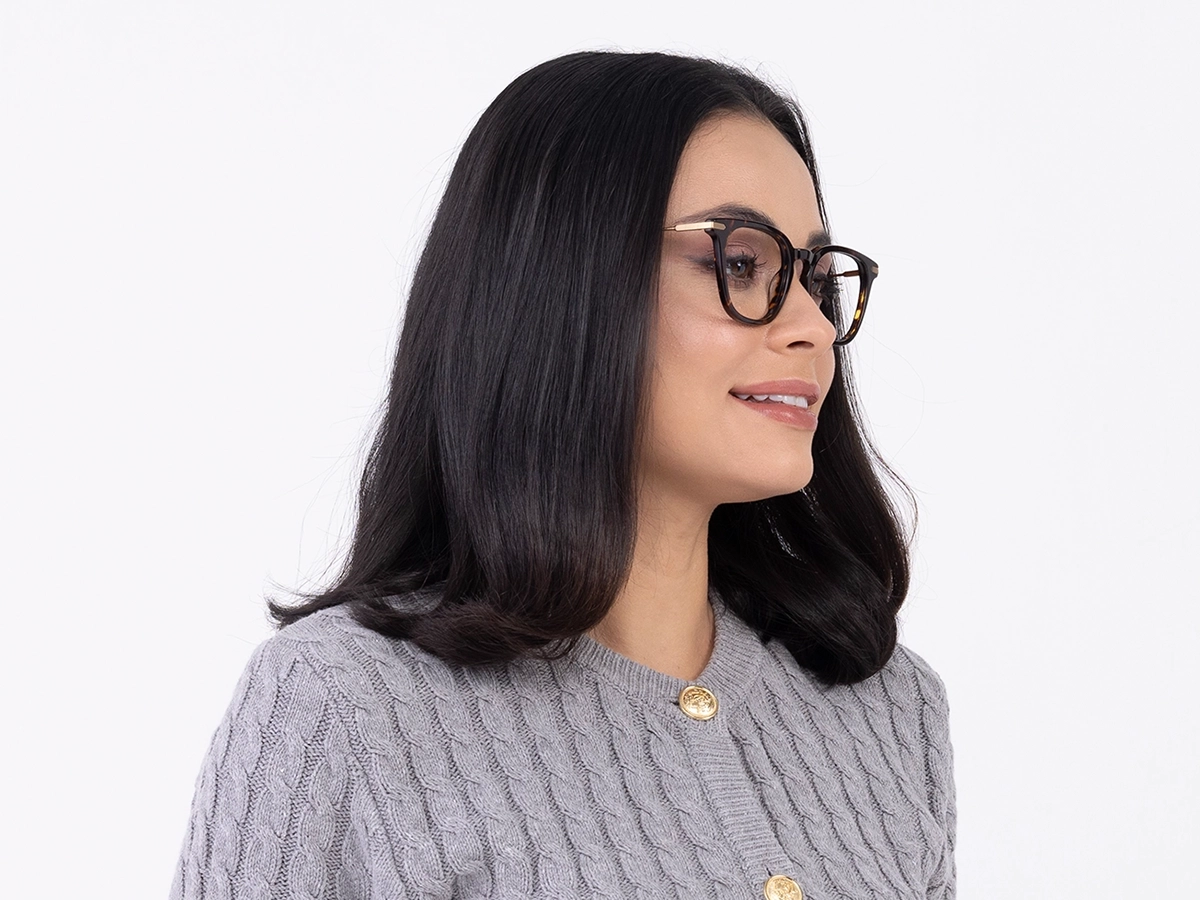 Havana Tortoise With Gold Temple 52