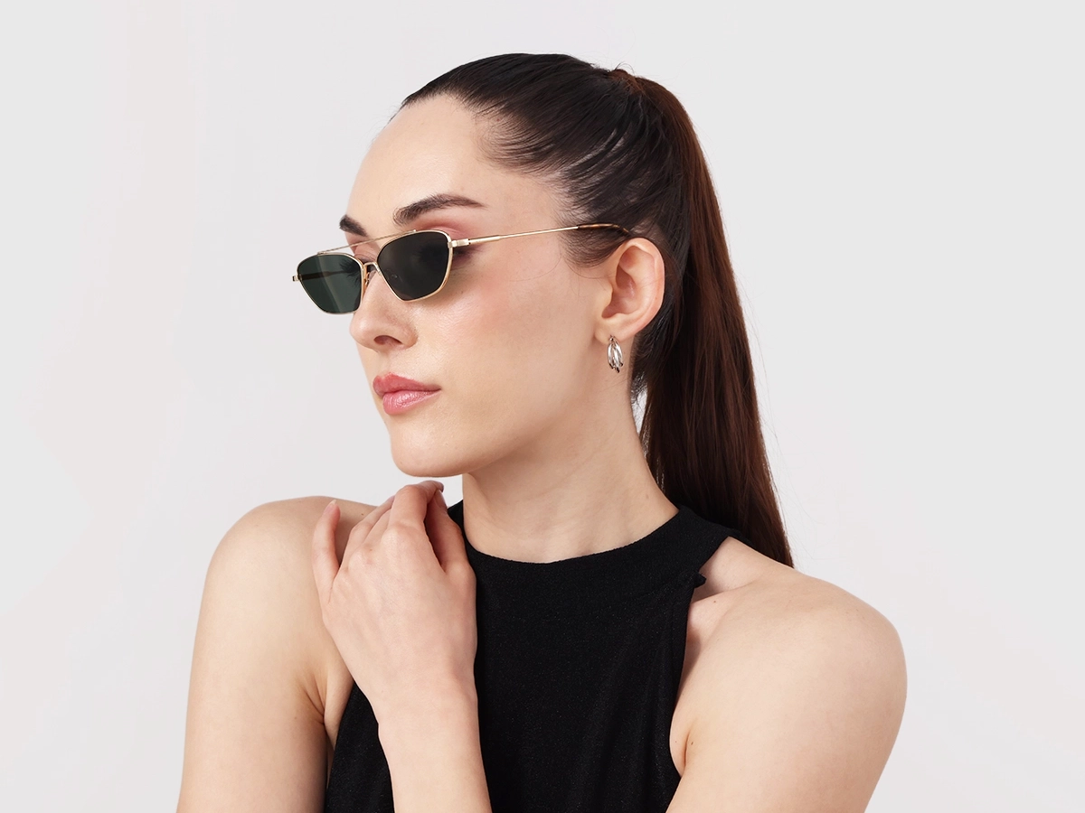 Matte Polished Gold Oval Metal Sunglasses 52