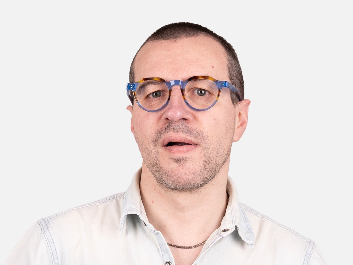 Caramel Tortoise Crystal Blue Glasses-545