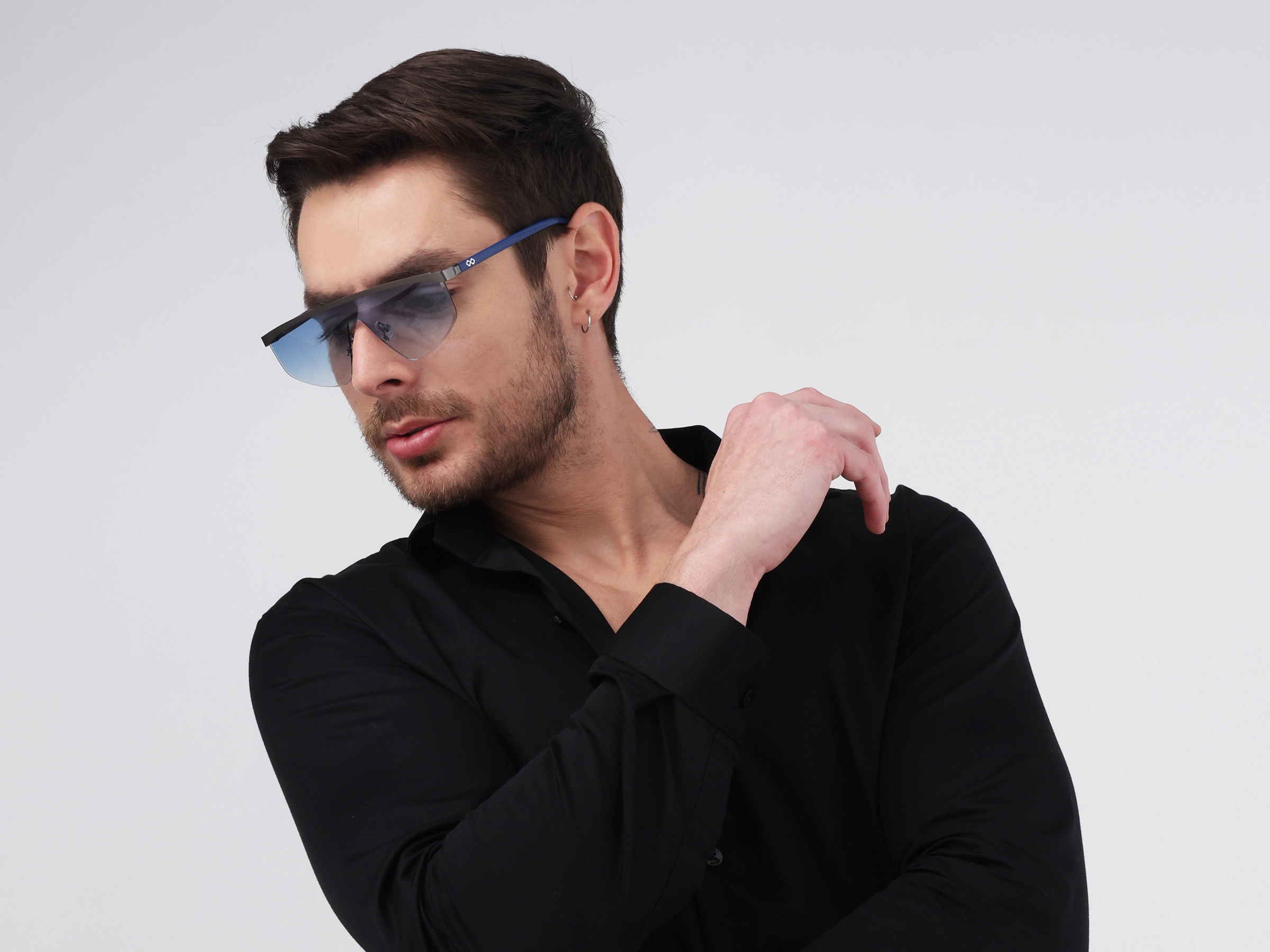 Geometric Blue Gradient Tint Sunglasses
