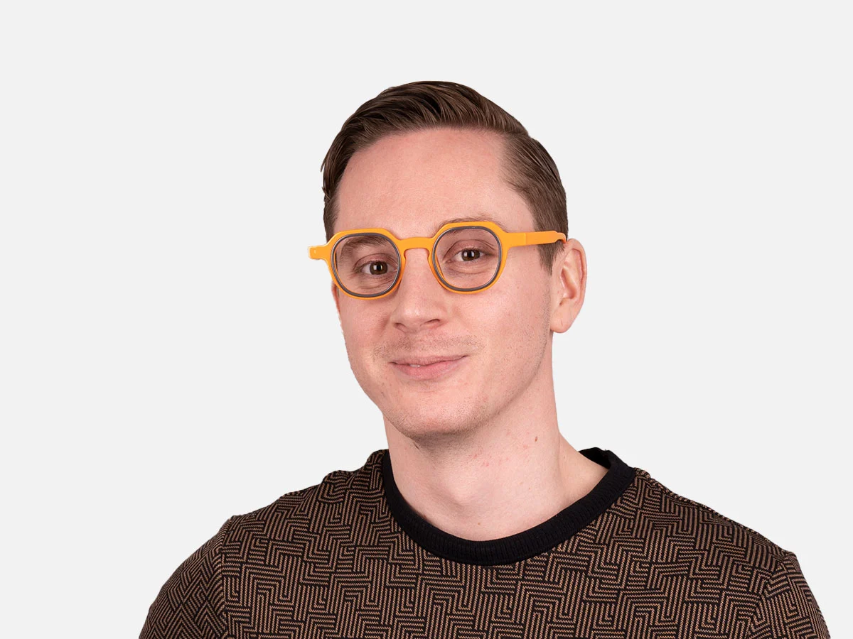 orange-reading-glasses-45